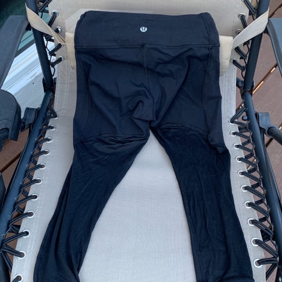 Two pair of women’s lululemon leggings size 2 - Picture 2 of 2